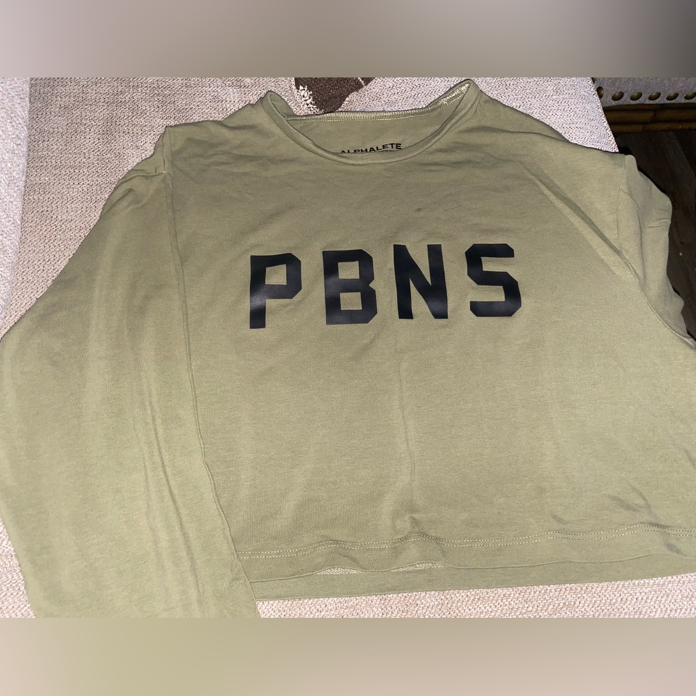 Alphalete top